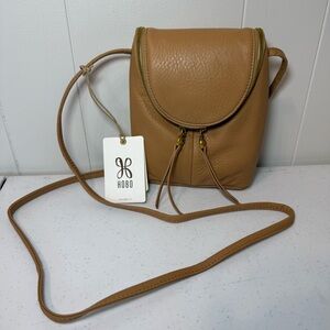 HOBO 100% Genuine Leather Tan Old Money Classy Quiet Luxury Crossbody Bag